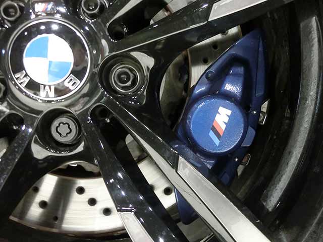 Bmw車種別修理費用一覧 Bmw 輸入車専門工場 マーキーズ東京